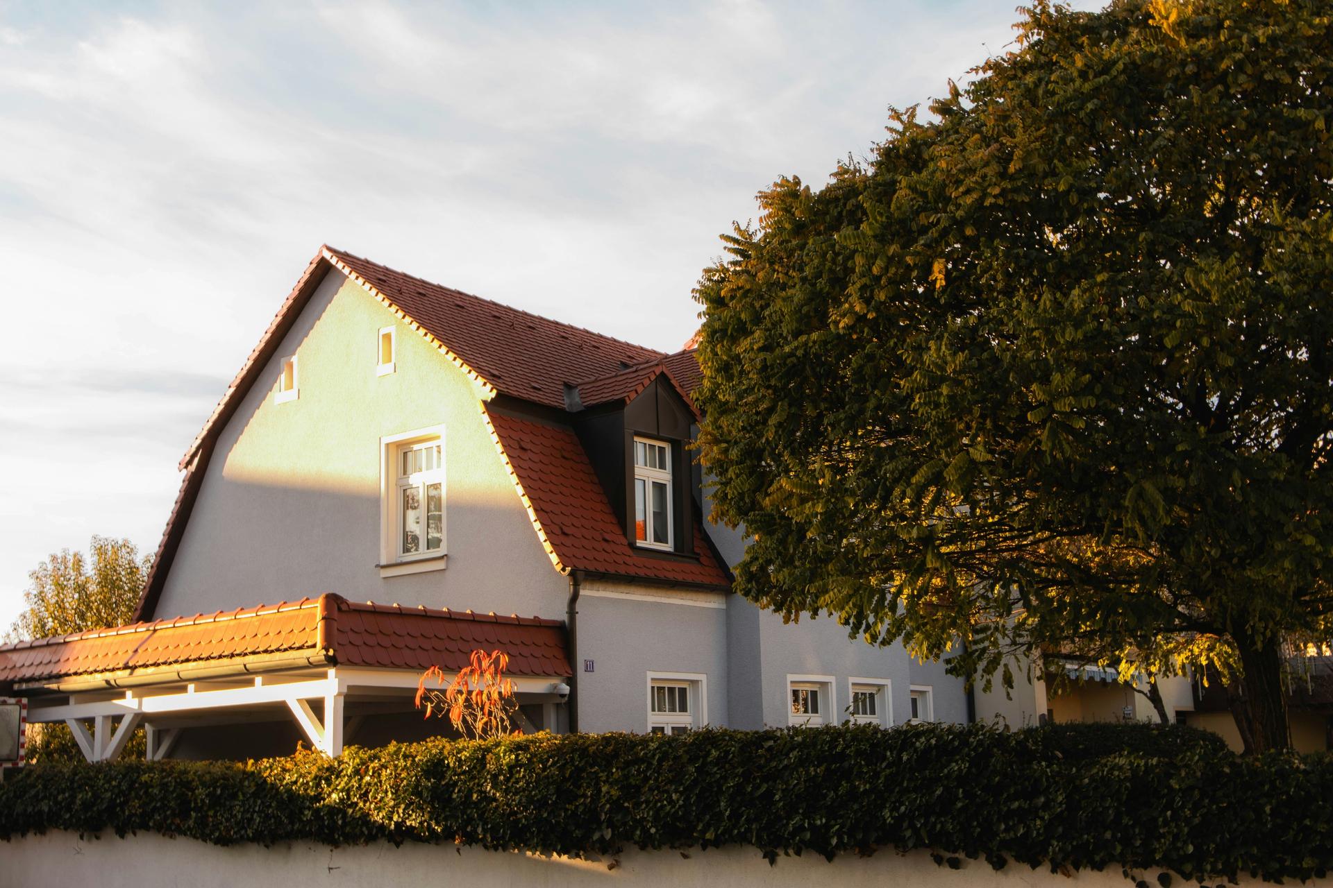 Vu sur une maison depuis la route